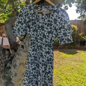 Floral Summer Dress in European Size 38 (6)